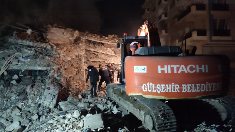 Gülşehir Belediyesi Tüm Ekipmanlarıyla Deprem Bölgesinde