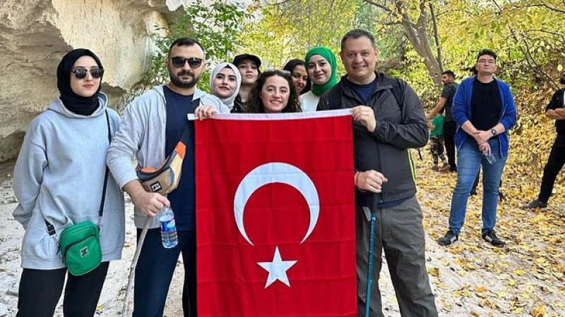 Gülşehir MYO Öğrencileri Cumhuriyet Bayramı Vadi Yürüyüşü