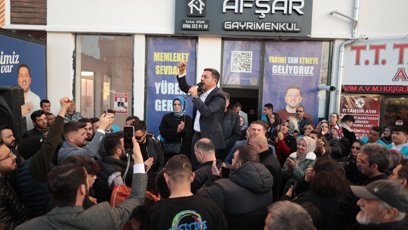 Rasim Arı'nın Bekdik seçim ofisi açılışı mitinge döndü