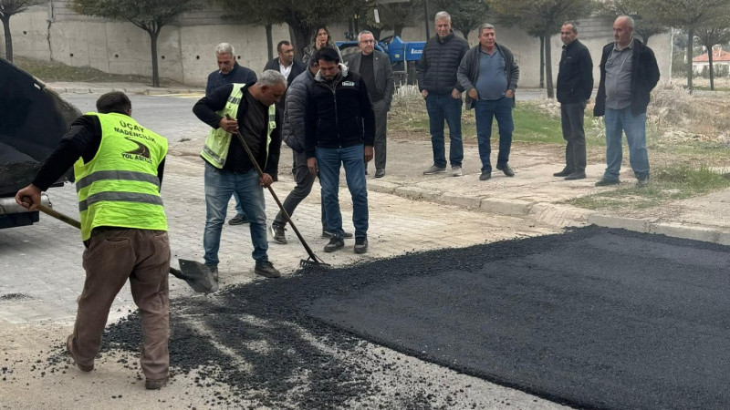 Tuzköy Mahallesinde Sıcak Asfalt Çalışmaları Başladı