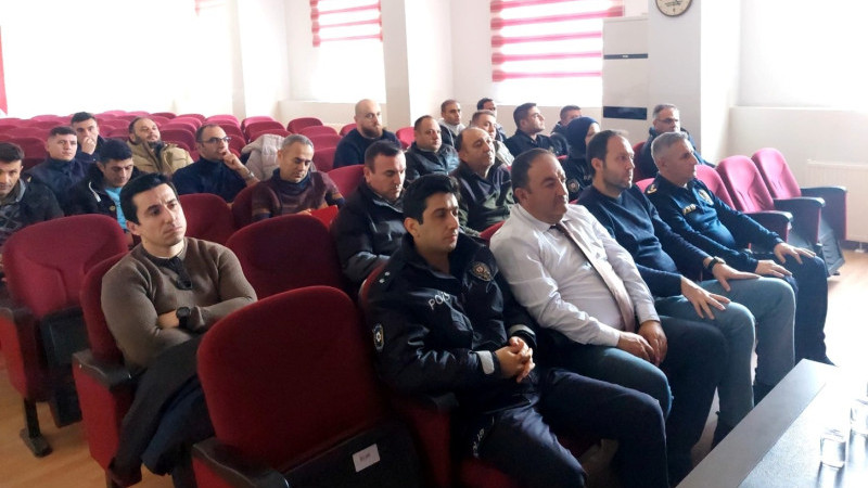 Güvenlik Güçlerine “Etkili İletişim” Semineri Düzenlendi