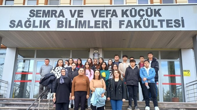 Gülşehir’li Lise Öğrencilerine NEVÜ Tanıtıldı