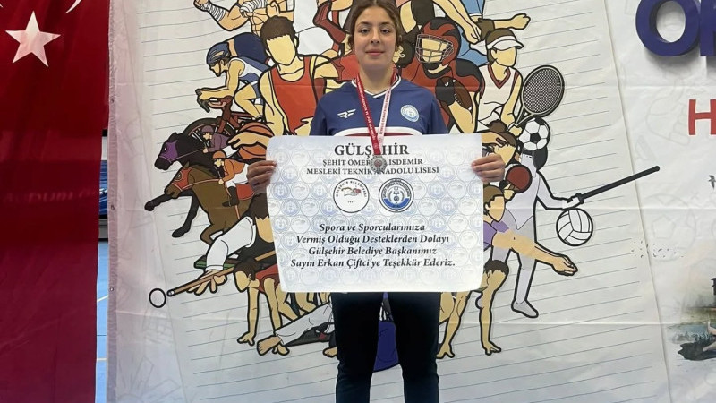 Gülşehir’li Sporcu Bileğinin Hakkıyla Türkiye İkincisi Oldu