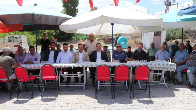 Alkan Köyünde Geleneksel Aşure Şenliği Düzenledi