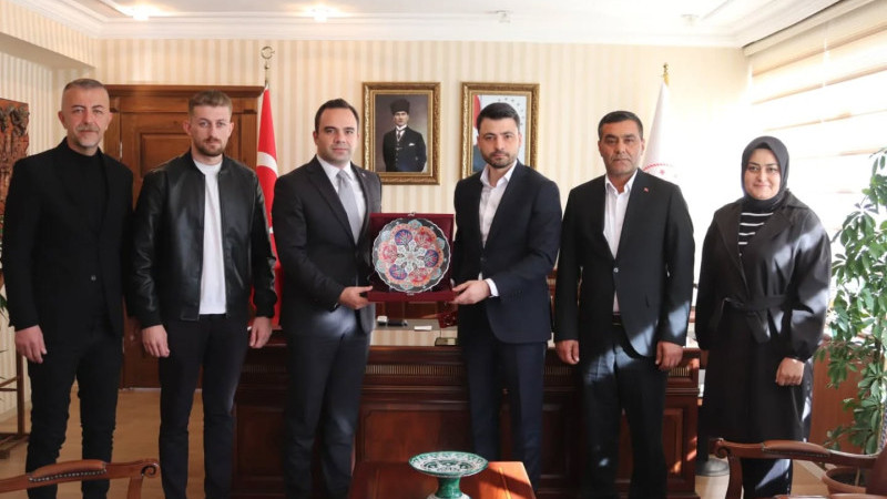 AK Parti İlçe Teşkilatından Yeni Kaymakama Ziyaret