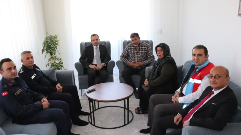 Gülşehir’in Yeni Kaymakamı İlk Ziyaretini Şehit Ailelerine Yaptı