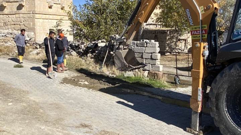 Köylerdeki İçme Suyu Sorunu Özel İdare Ekiplerince Çözüldü