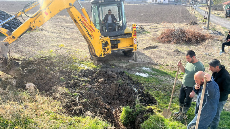 Köylerdeki İçme Suyu Sorunu Özel İdare Ekiplerince Çözüldü