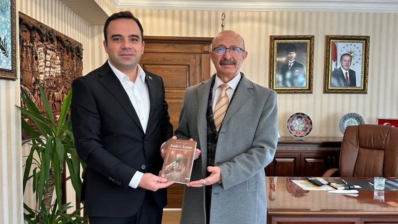 Yazar Oğuz Özdem Kaymakam Değirmenci’yi Ziyaret Etti