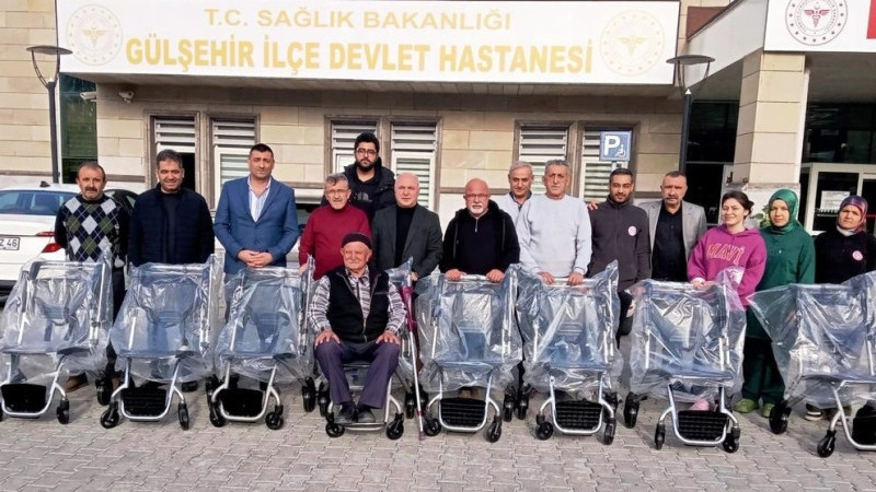 Gülşehir Devlet Hastanesine Tekerlekli Sandalye Bağışlandı