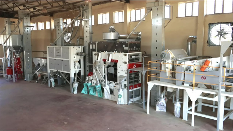 Gümüşkent’e Hububat Eleme, İlaçlama ve Paketleme Tesisi