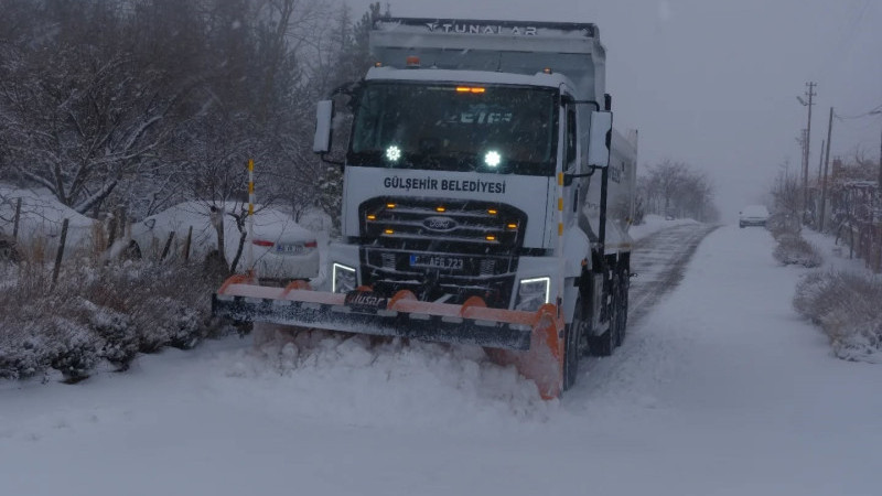 Gülşehir’de Kar Yağışı Etkisini Sürdürüyor Ekipler 7/24 Sahada