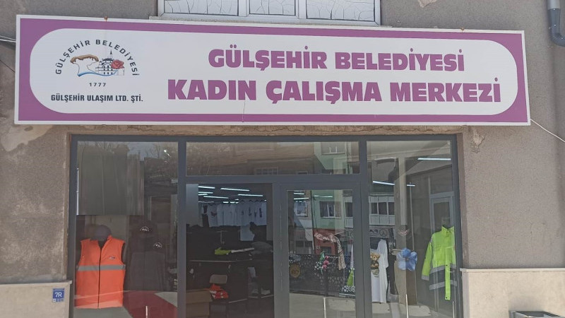 Kadın Çalışma Merkezi’nde Üretim Aralıksız Sürüyor