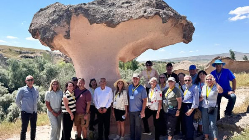 Amerikalı Turistler Gülşehir’de Açıksaray Vadisi’ni Keşfetti