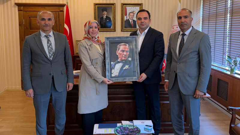 İlçe Kaymakamına Hayat Boyu Öğrenme Haftası Ziyareti