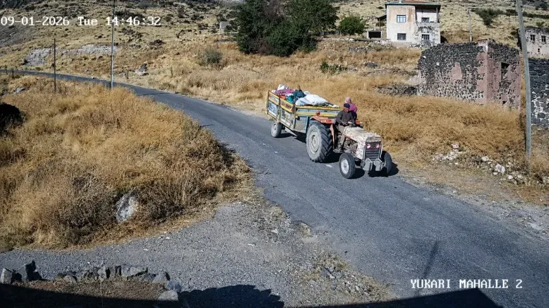 Şahinler Köyündeki Traktör Kazasında 3 Kişi Yaralandı