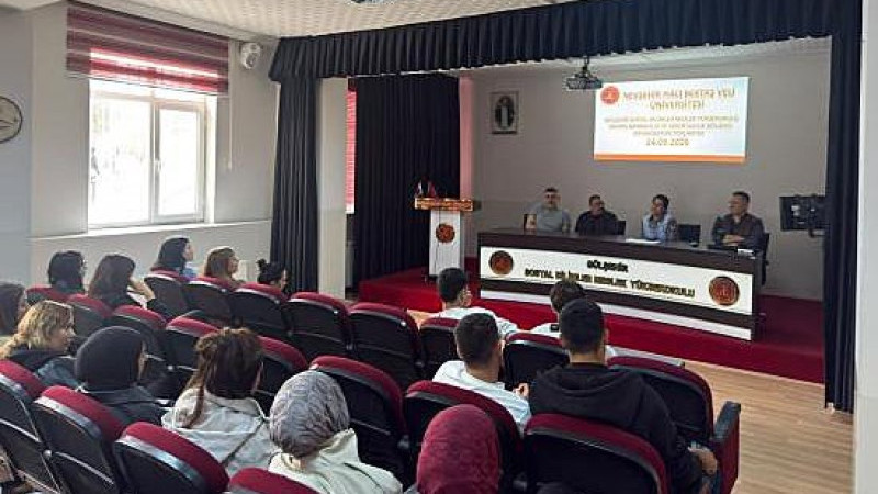 Yüksekokulda Yeni Öğrenciler İçin Oryantasyon Eğitimi 
