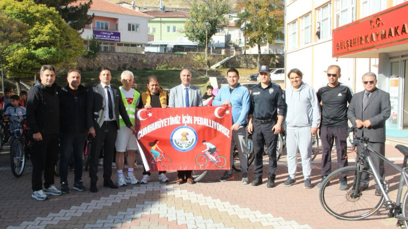 Cumhuriyetimizin 103. Yılı İçin Bisiklet Turu Gerçekleştirildi