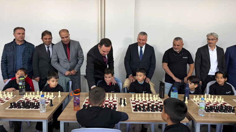 Gülşehir'de 29 Ekim Satranç Turnuvası Heyecanı Başladı